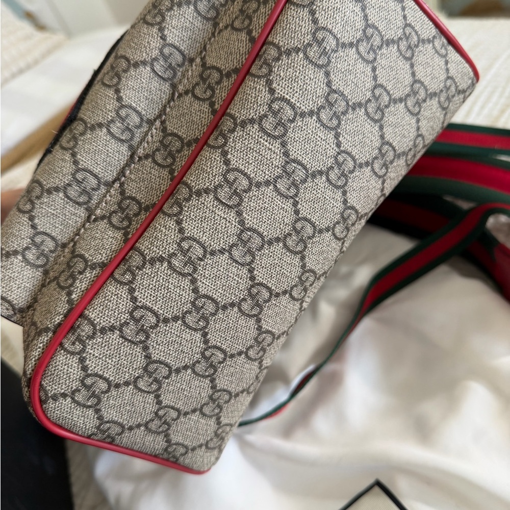 An authentic limited edition Gucci Backpack w/match wallet never used preowned - Picture 7 of 15